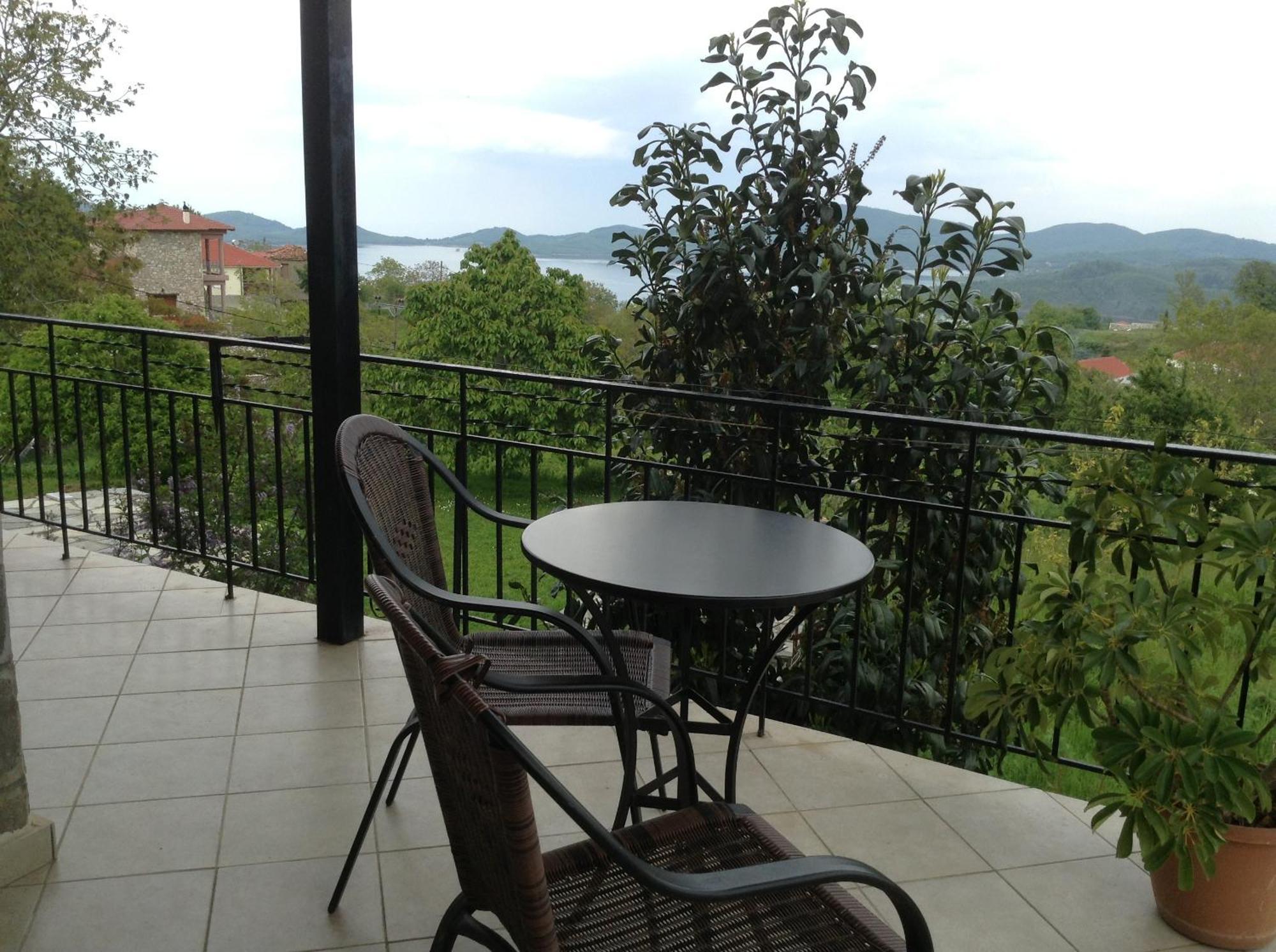 Guesthouse Lamprini Neochórion Ngoại thất bức ảnh