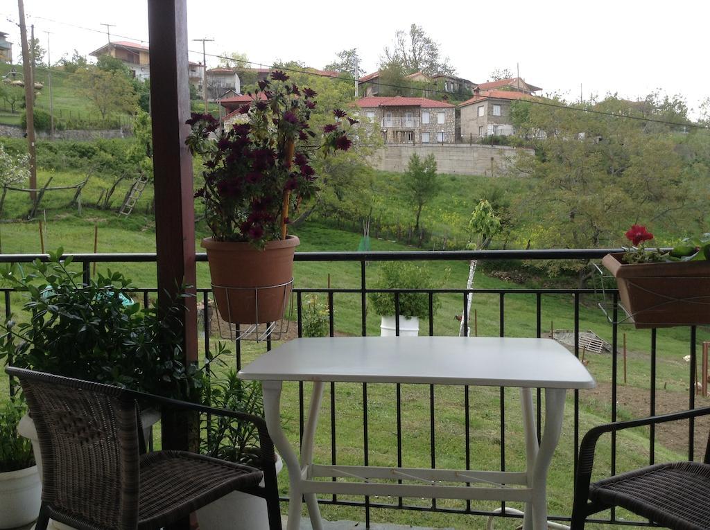 Guesthouse Lamprini Neochórion Ngoại thất bức ảnh