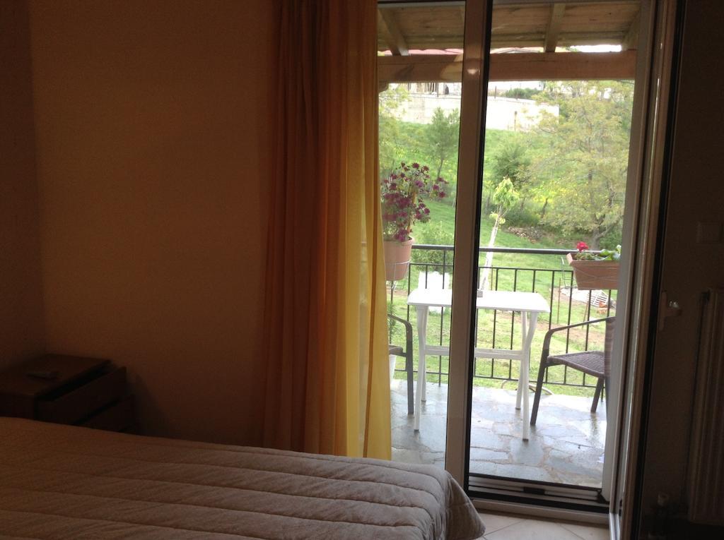 Guesthouse Lamprini Neochórion Ngoại thất bức ảnh